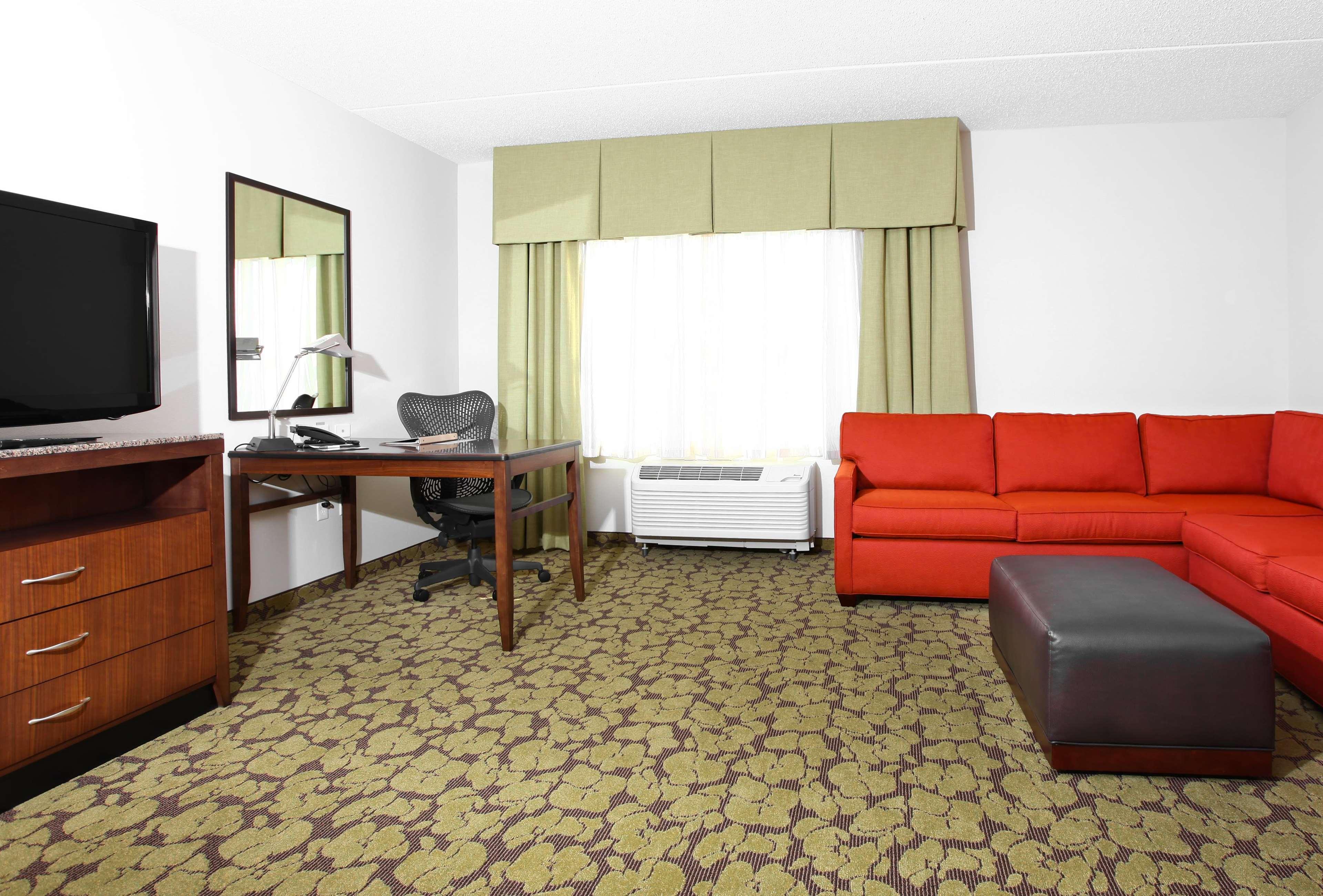 Hilton Garden Inn Олейте Екстер'єр фото
