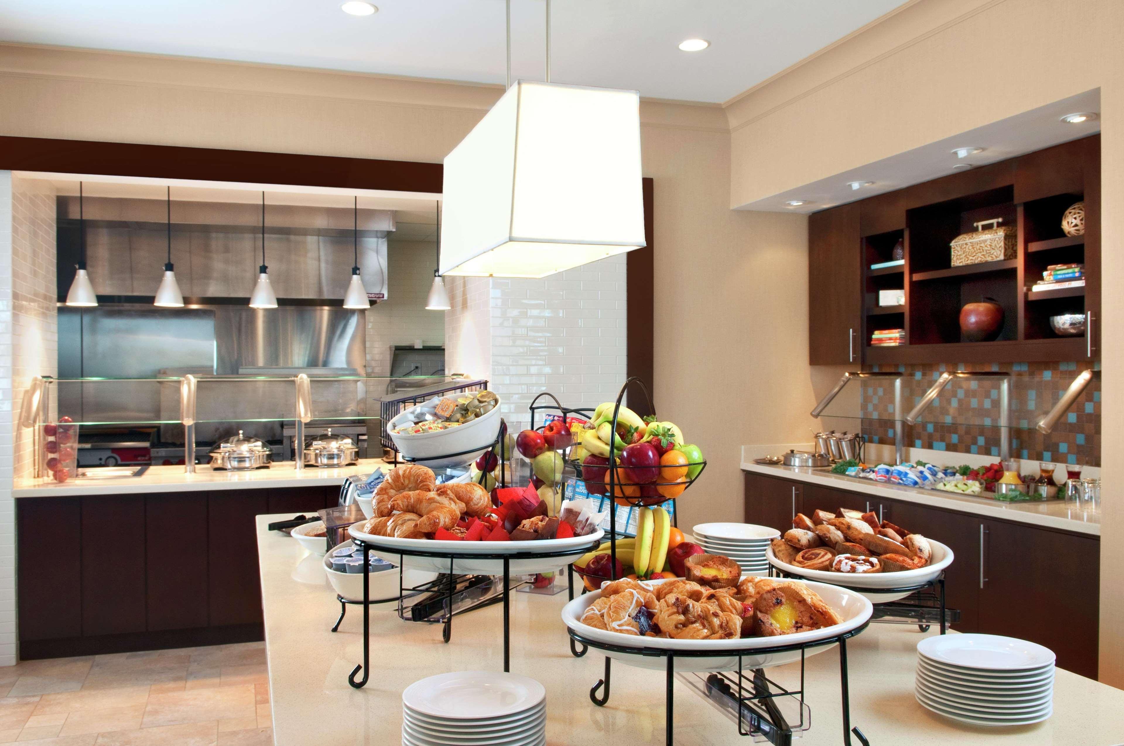 Hilton Garden Inn Олейте Екстер'єр фото