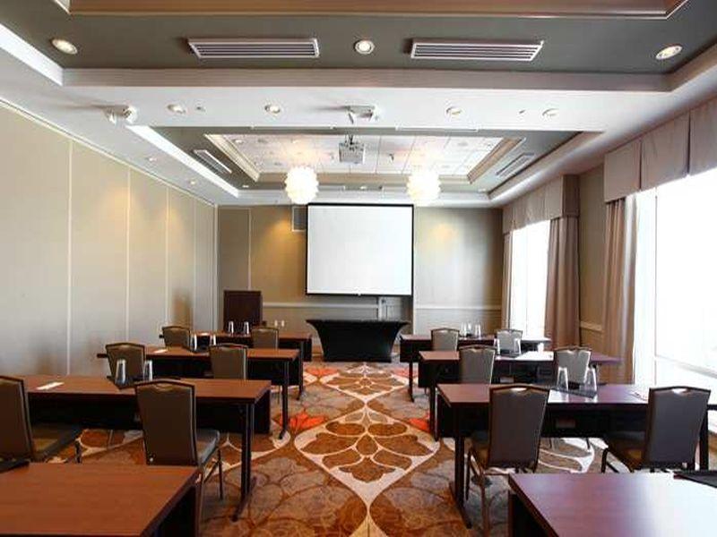 Hilton Garden Inn Олейте Екстер'єр фото