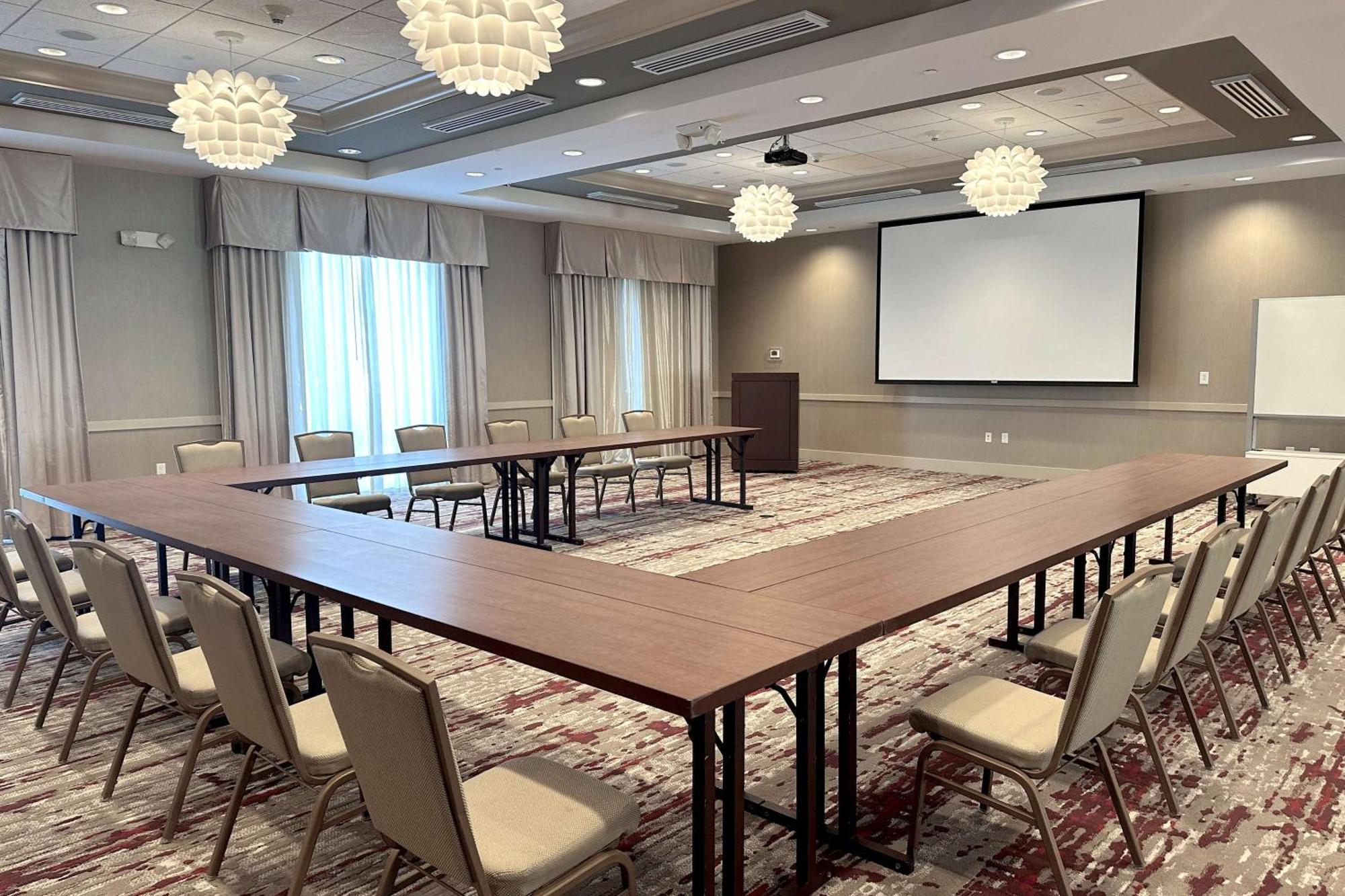Hilton Garden Inn Олейте Екстер'єр фото