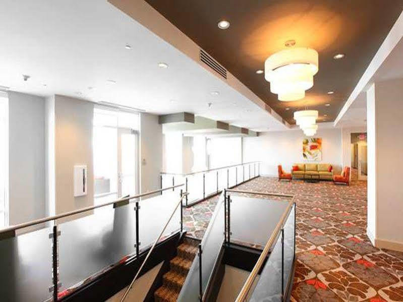 Hilton Garden Inn Олейте Екстер'єр фото