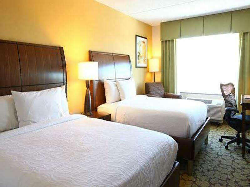 Hilton Garden Inn Олейте Екстер'єр фото