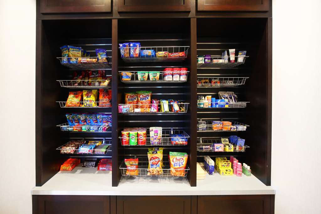 Hilton Garden Inn Олейте Ресторан фото